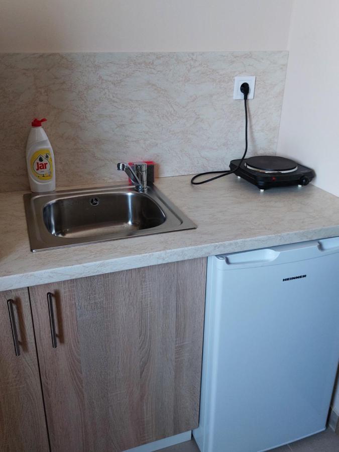 발라톤사르소 Szarszo Apartman Es Kempinghaz 아파트 외부 사진